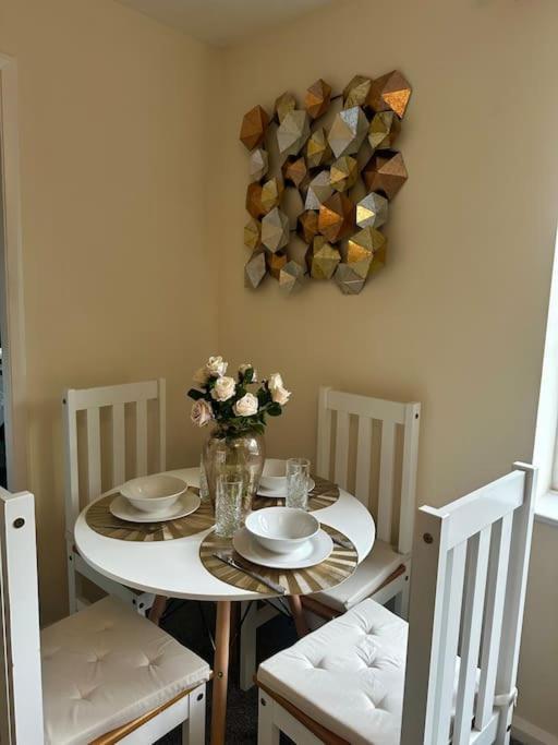 Stylish 2 Bedrooms Flat In A Quiet Cul-De-Sac Area, Near Sheffield City Centre With Free Parking Exterior photo