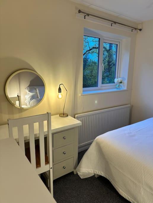 Stylish 2 Bedrooms Flat In A Quiet Cul-De-Sac Area, Near Sheffield City Centre With Free Parking Exterior photo